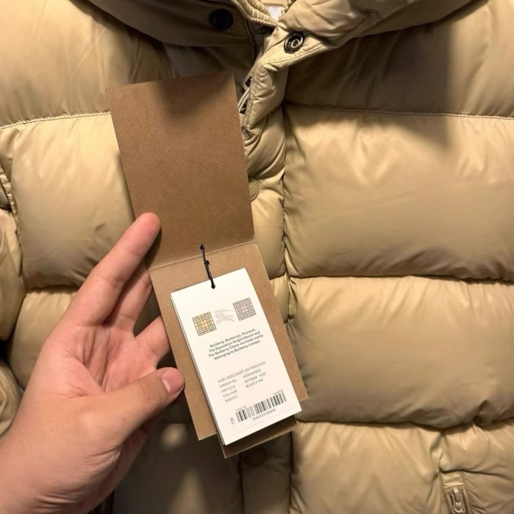 Burberry Beige Puffer Jacket for Men - Picture 4 of 9